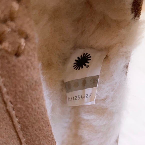 UGG Ansley Heritage Bow Chestnut Suede Slippers - Picture 7 of 8